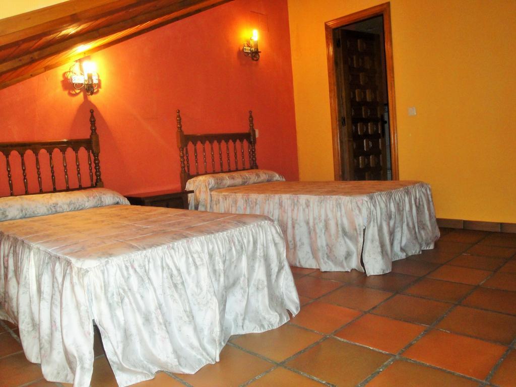 Hostal Restaurante Villa De Sepulveda Room photo
